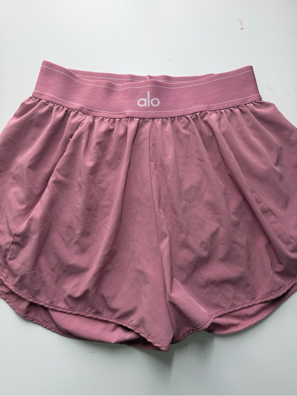 ALO Yoga Women's Pink Wild Rose Athletic Shorts